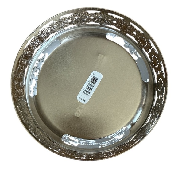 Bath & Body Works Snowman Candle Holder - Red, White, Silver - Picture 5 of 5